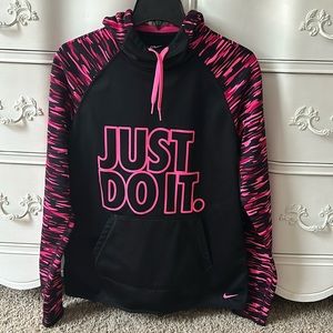Woman’s Nike just do it sweat shirt